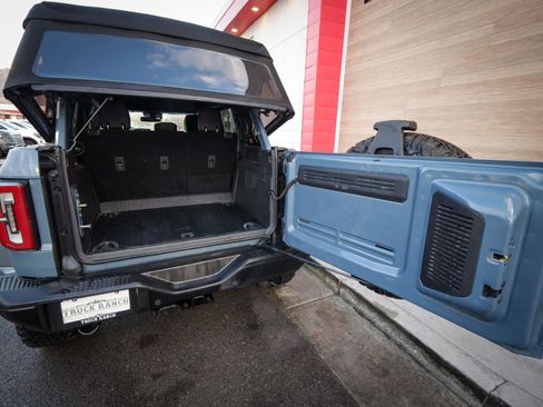 Used 2024 Ford Bronco Badlands image 30