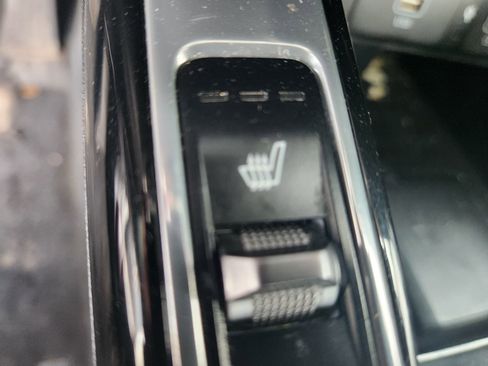 Used 2022 Kia Sorento SX image 19