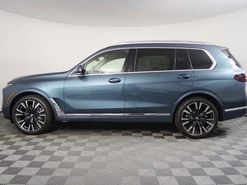 New 2026 BMW X7 xDrive40i AWD/4WD image 6