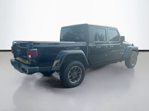 Used 2023 Jeep Gladiator Overland AWD/4WD image 5