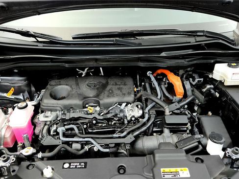 Used 2025 Toyota Sienna XLE w/ XLE Plus Package image 15