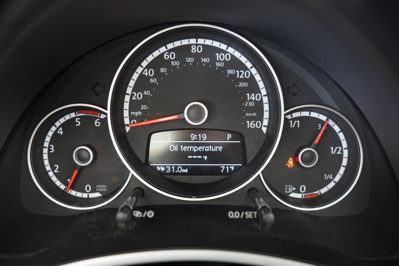 Used 2015 Volkswagen Beetle TDI FWD image 93