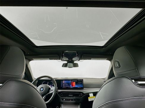 New 2026 BMW 330i xDrive 330i NA xDrive w/ M Sport Package image 22