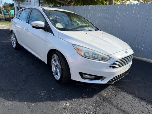Used 2015 Ford Focus Titanium w/ Titanium Technology Package image 1
