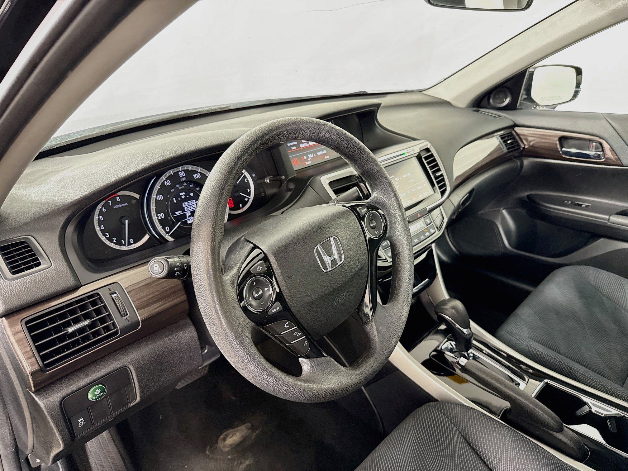 Used 2016 Honda Accord EX image 8