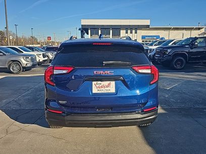 Used 2022 GMC Terrain SLE w/ Driver Convenience Package