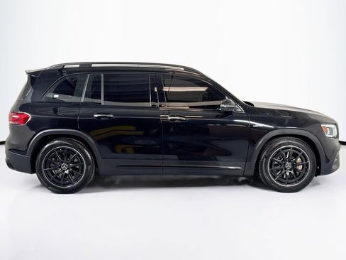 Certified 2022 Mercedes-Benz GLB 35 AMG AMG GLB 35 4MATIC SUV image 4