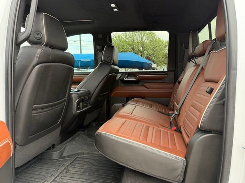 Used 2024 GMC Sierra 3500 Denali Ultimate image 20