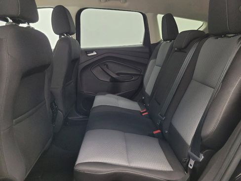 Used 2017 Ford Escape SE FWD image 18