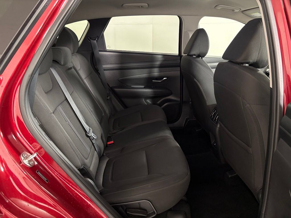 Used 2025 Hyundai Tucson SEL FWD image 41