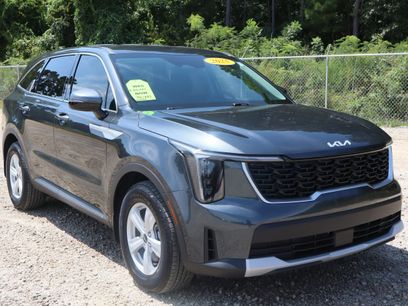 Used 2025 Kia Sorento LX