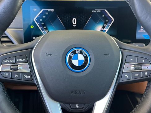 Used 2024 BMW i4 eDrive35 w/ Premium Package RWD image 10
