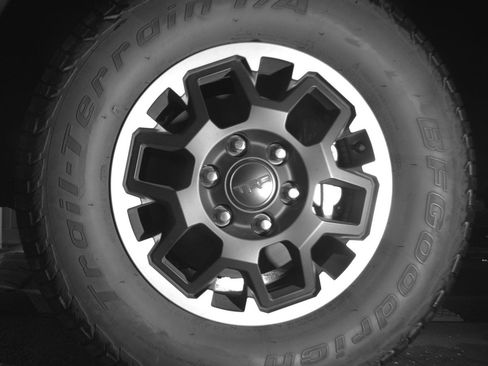 Used 2025 Toyota Tacoma TRD Off-Road image 12