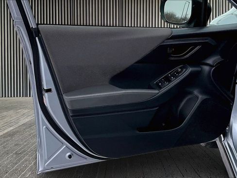 Used 2024 Subaru Crosstrek 2.0i Premium image 23