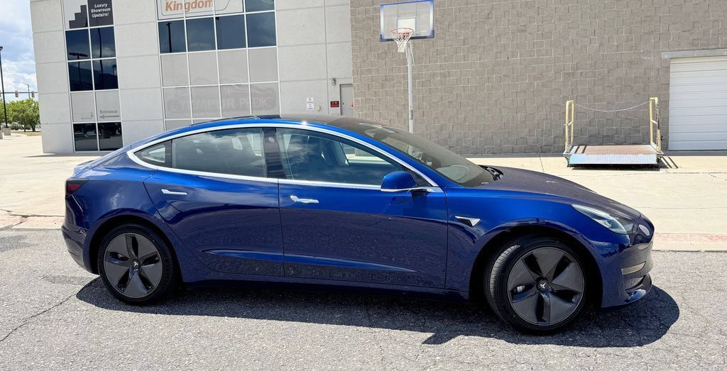 Used 2018 Tesla Model 3 Long Range AWD/4WD image 8