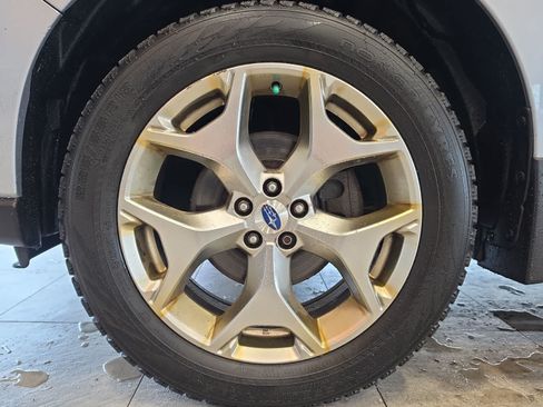 Used 2017 Subaru Forester 2.5i Touring AWD/4WD image 13