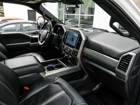 Used 2022 Ford F350 Platinum AWD/4WD image 14