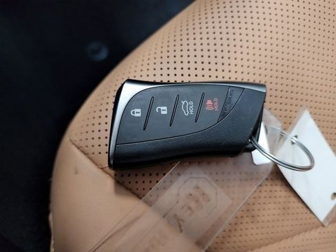 Used 2022 Lexus ES 300h w/ Accessory Package FWD image 20