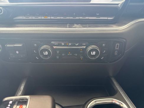Used 2024 Chevrolet Silverado 1500 LTZ w/ Z71 Off-Road Package AWD/4WD image 18