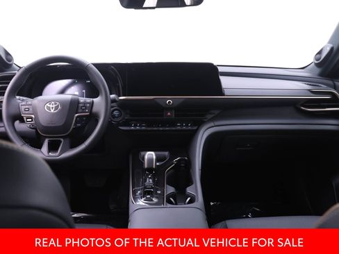 Certified 2026 Toyota Crown Platinum AWD/4WD image 5