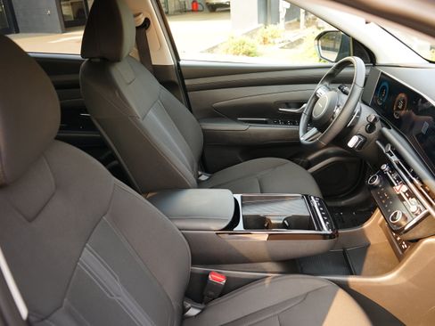 Used 2025 Hyundai Tucson SEL AWD/4WD image 31