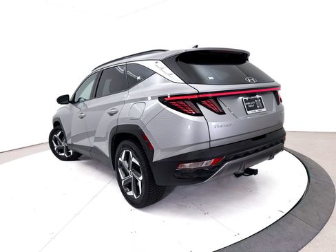 Used 2023 Hyundai Tucson Limited AWD/4WD image 2