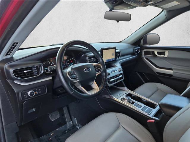 Used 2021 Ford Explorer XLT w/ Equipment Group 202A RWD image 10