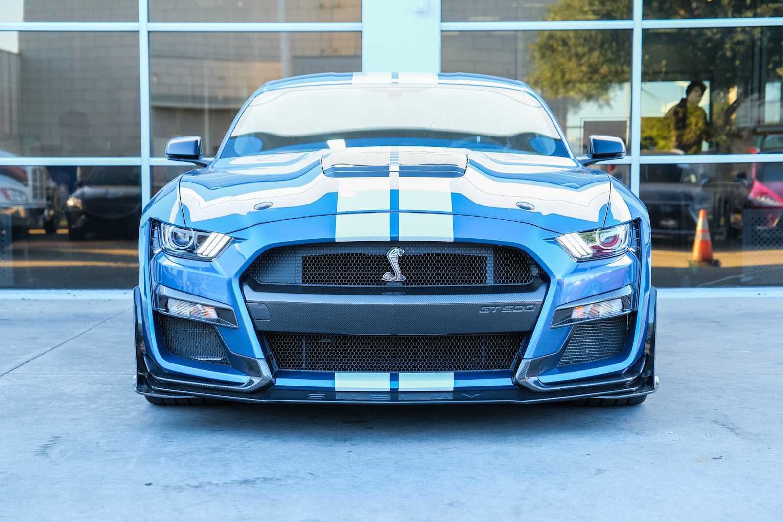 Used 2020 Ford Mustang Shelby GT500 w/ Technology Package RWD image 2