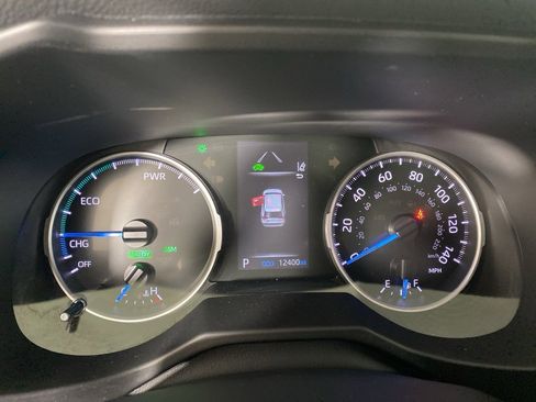 Used 2022 Toyota RAV4 SE image 20