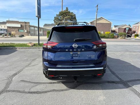 Used 2025 Nissan Rogue Platinum w/ Platinum Premium Package AWD/4WD image 6