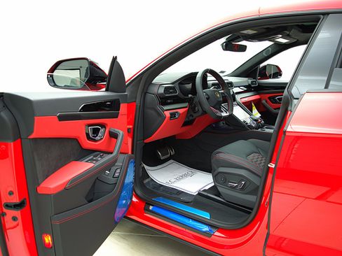 Used 2022 Lamborghini Urus image 50