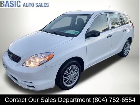 Used 2004 Toyota Matrix image 2