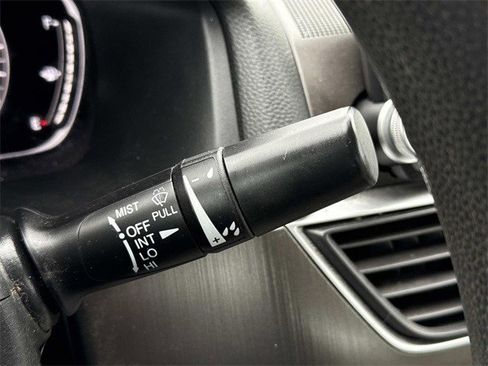 Used 2018 Honda Accord LX image 25