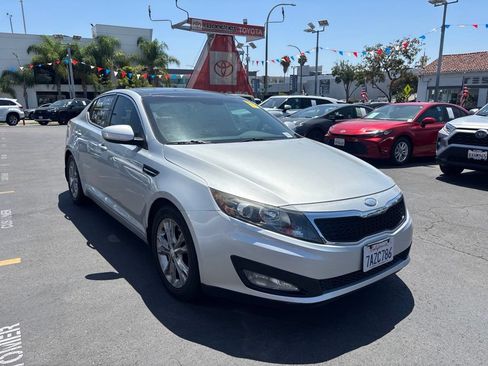 Used 2013 Kia Optima EX w/ Premium Pkg FWD image 2