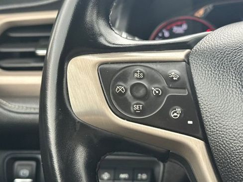 Used 2023 GMC Acadia Denali FWD image 33
