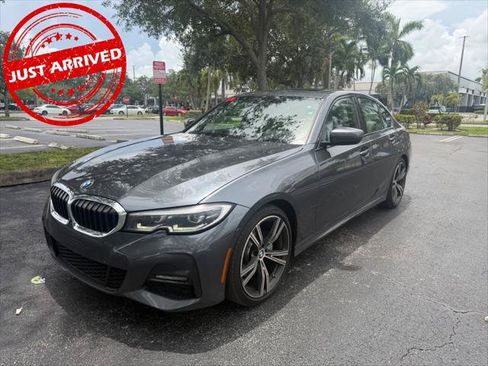 Used 2020 BMW 330i Sedan w/ M Sport Package RWD image 1