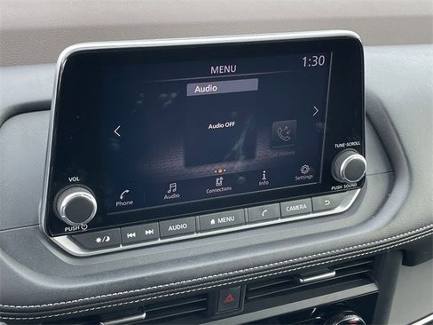 Used 2023 Nissan Rogue S image 16