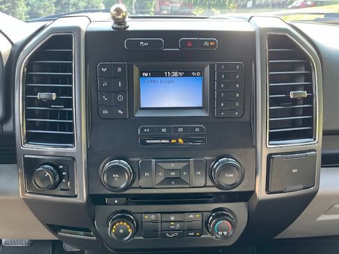 Used 2018 Ford F150 XLT AWD/4WD image 17