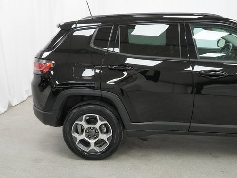 Certified 2022 Jeep Compass Trailhawk w/ Trailhawk Elite Group image 11