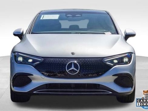 Used 2023 Mercedes-Benz EQE 500 4MATIC Sedan image 2