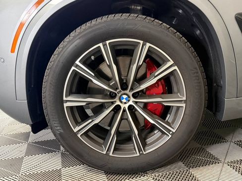 New 2026 BMW X5 xDrive40i w/ M Sport Package AWD/4WD image 9