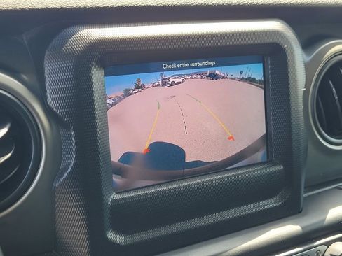Used 2023 Jeep Wrangler Unlimited Sport AWD/4WD image 18