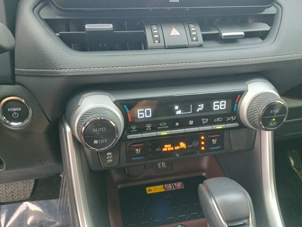 Used 2023 Toyota RAV4 Limited AWD/4WD image 31