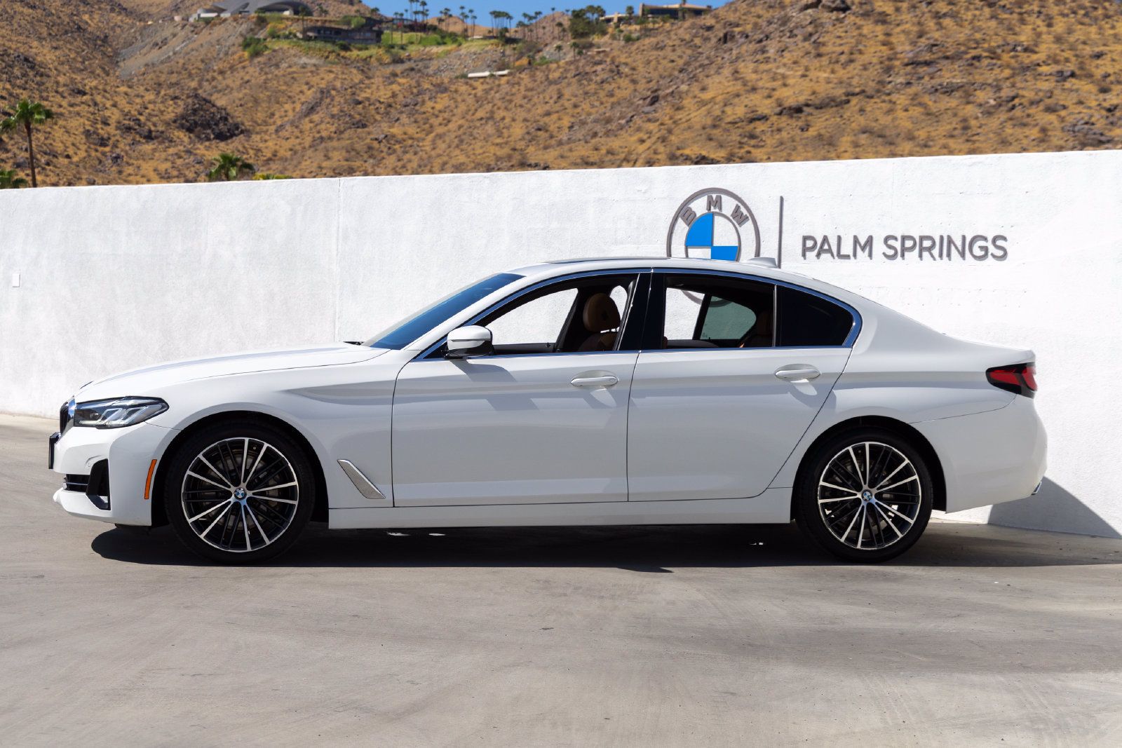 Certified 2023 BMW 530i w/ Premium Package RWD image 3