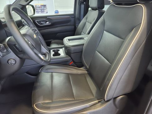 Used 2023 Chevrolet Tahoe Premier AWD/4WD image 10
