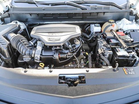 Used 2022 Cadillac XT6 Premium Luxury image 26