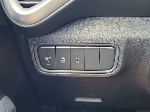 Used 2024 Kia Soul LX w/ Option Group 015 image 22