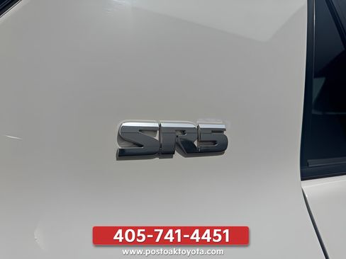 Used 2019 Toyota 4Runner SR5 RWD image 15