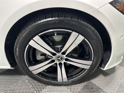 Used 2025 Mercedes-Benz C 300 4MATIC Sedan image 9