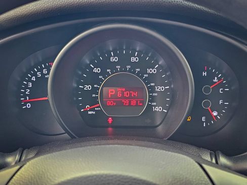 Used 2016 Kia Soul FWD image 14